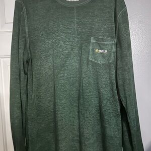 Magellan Outdoors Green Long Sleeve Tee